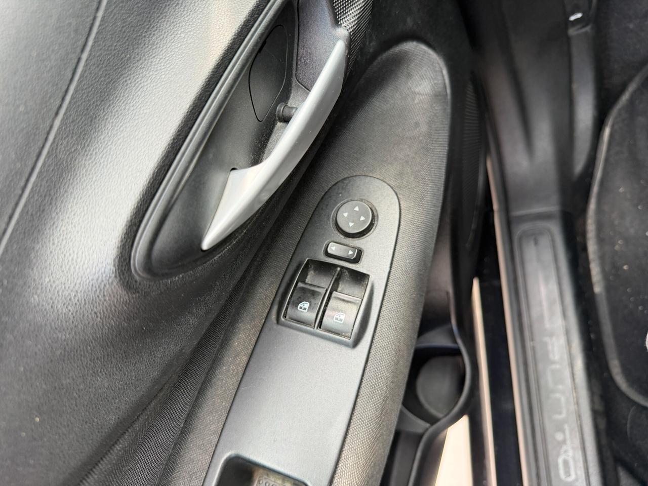 FIAT PUNTO ANNO 2014 1.4 NATURAL/POWER 77 CV