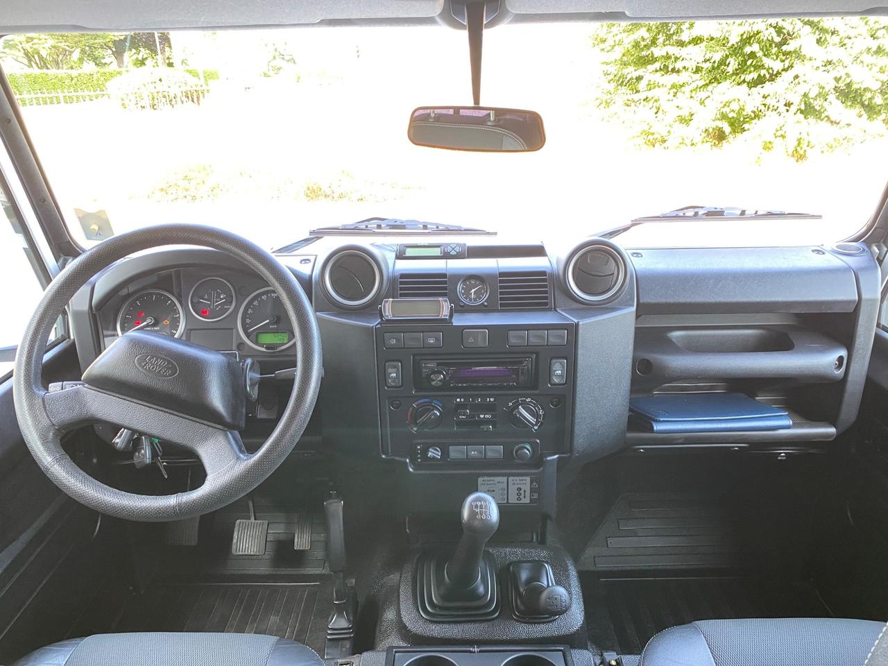 Land Rover Defender 90 2.2 TD4 Autocarro 4 Posti