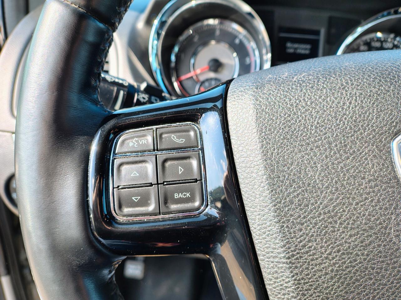 Lancia Voyager 2.8 Turbodiesel Platinum 177 CV