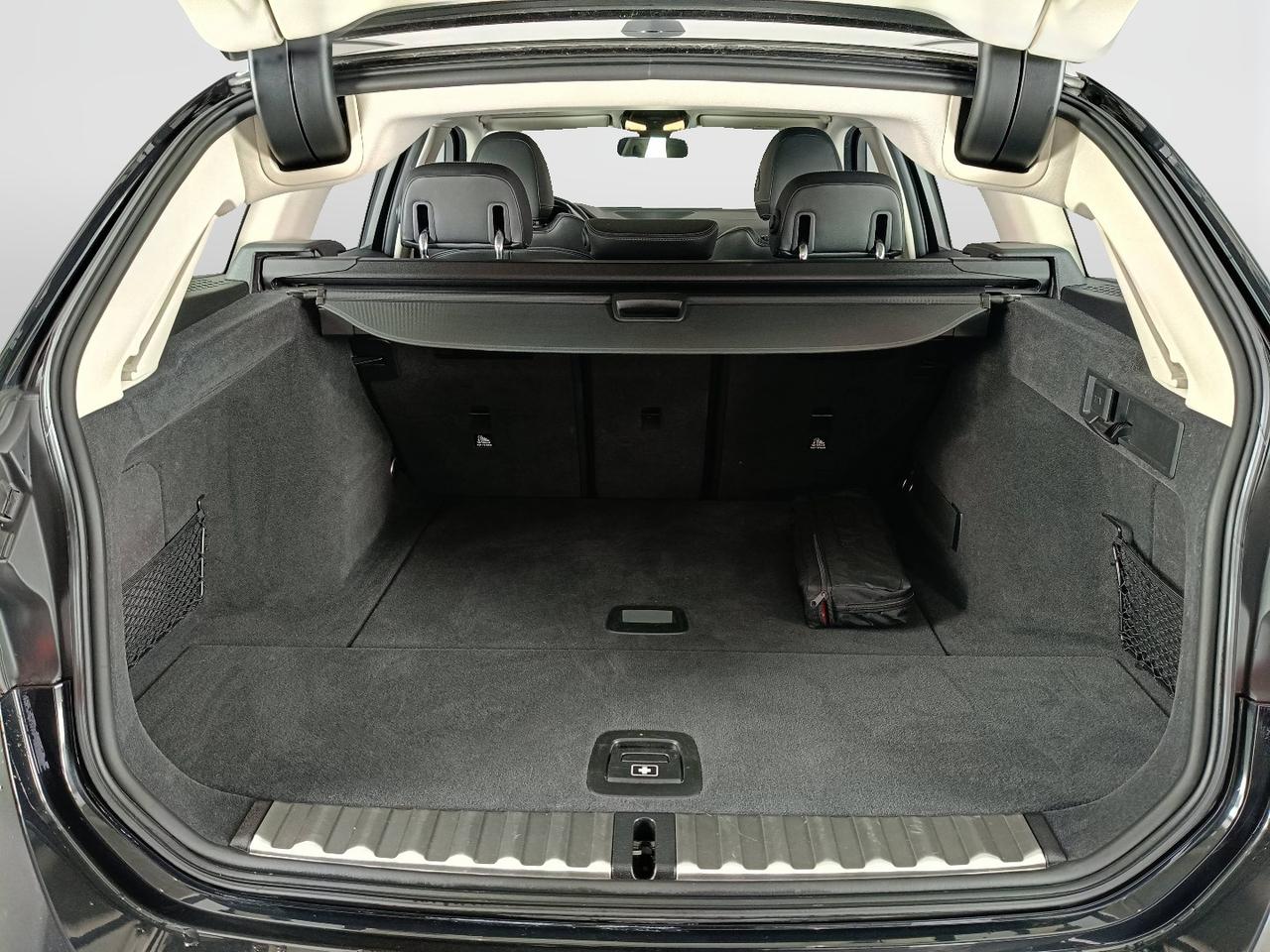 BMW Serie 3 G21 2019 Touring - 320d Touring mhev 48V xdrive Luxury auto