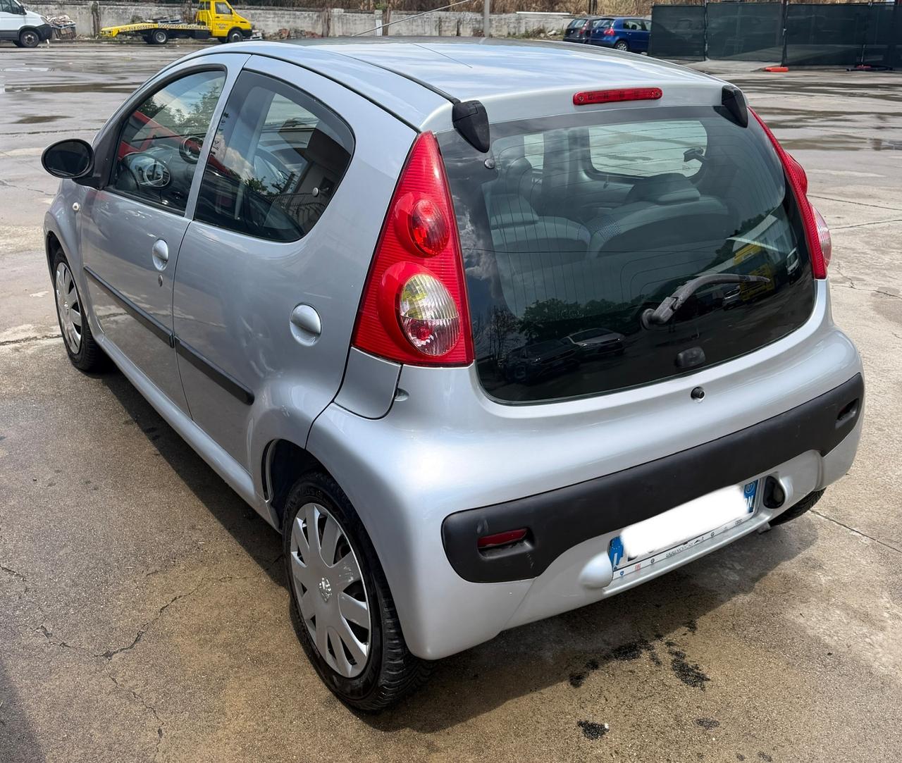 Peugeot 107 1.0 68CV 5p. Plaisir