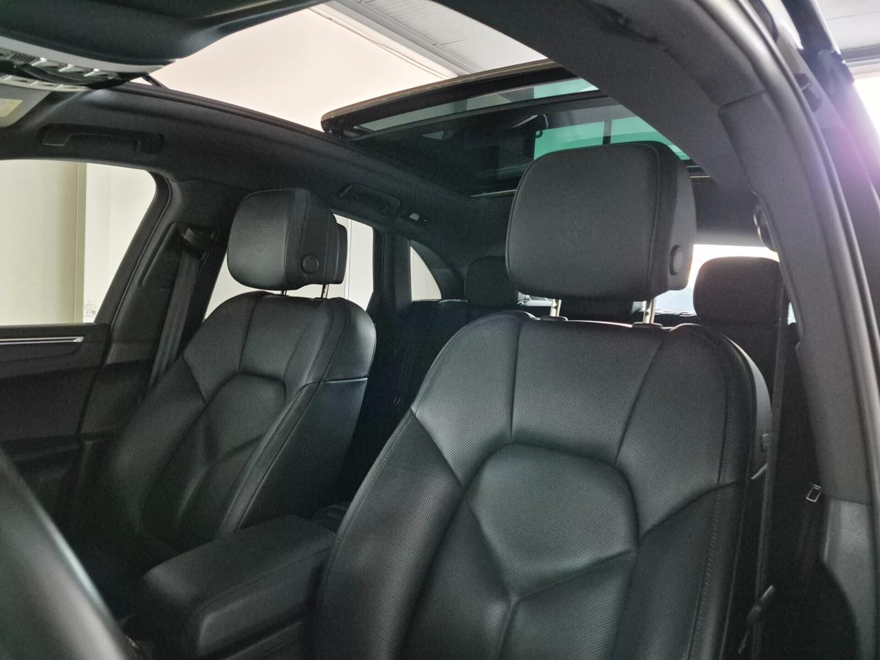 Porsche Macan 2.0 T 265CV PDK 5POSTI PELLE LED NAVI HIGH SOSP. ADATTIVE APPLE CAR PLAY SED. RISCALDABILI/VENTILATI 360° ACC C.20 BOSE