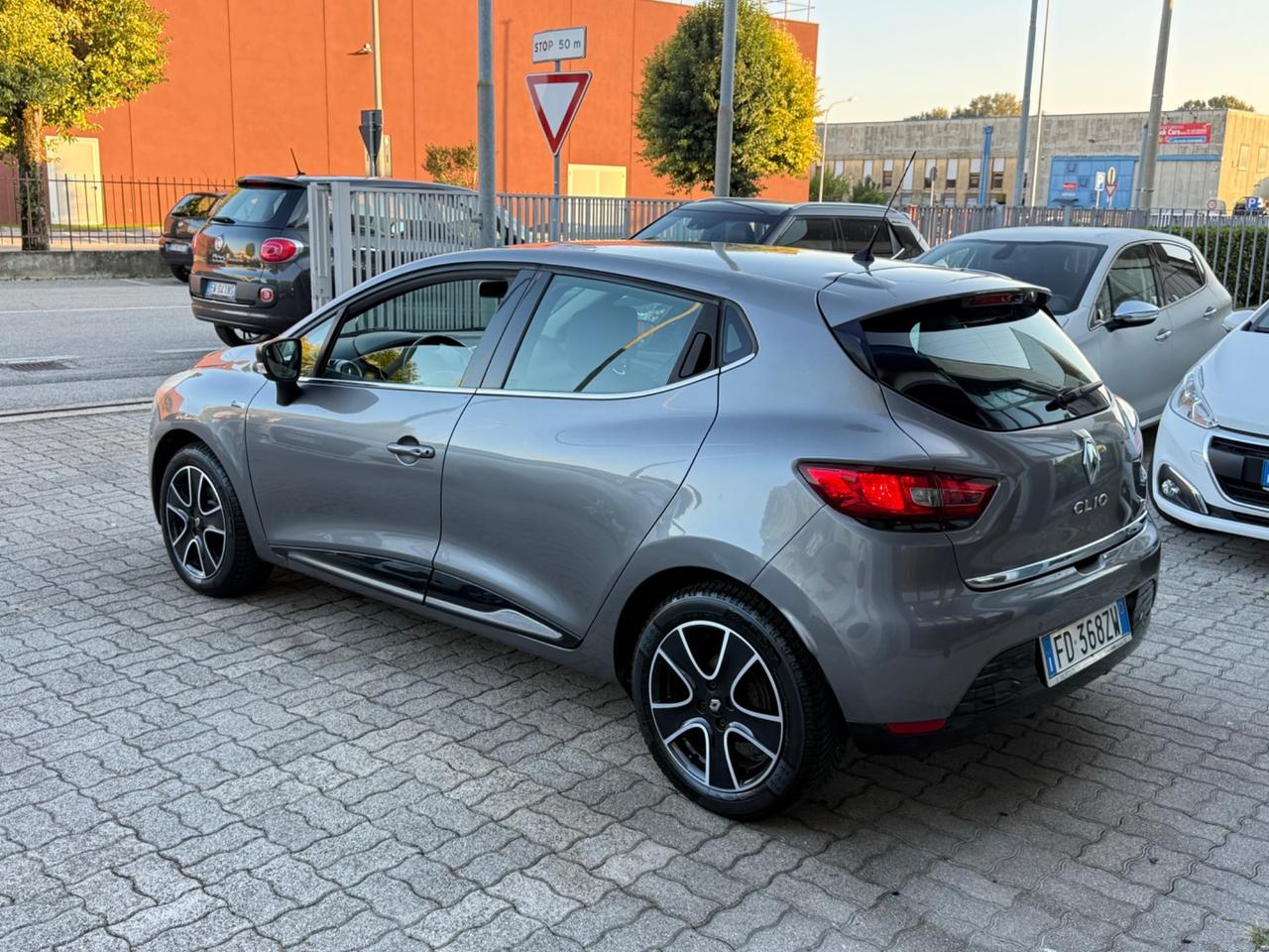 Renault Clio TURBO 12V 90CV Start&Stop 5 porte Energy Intens