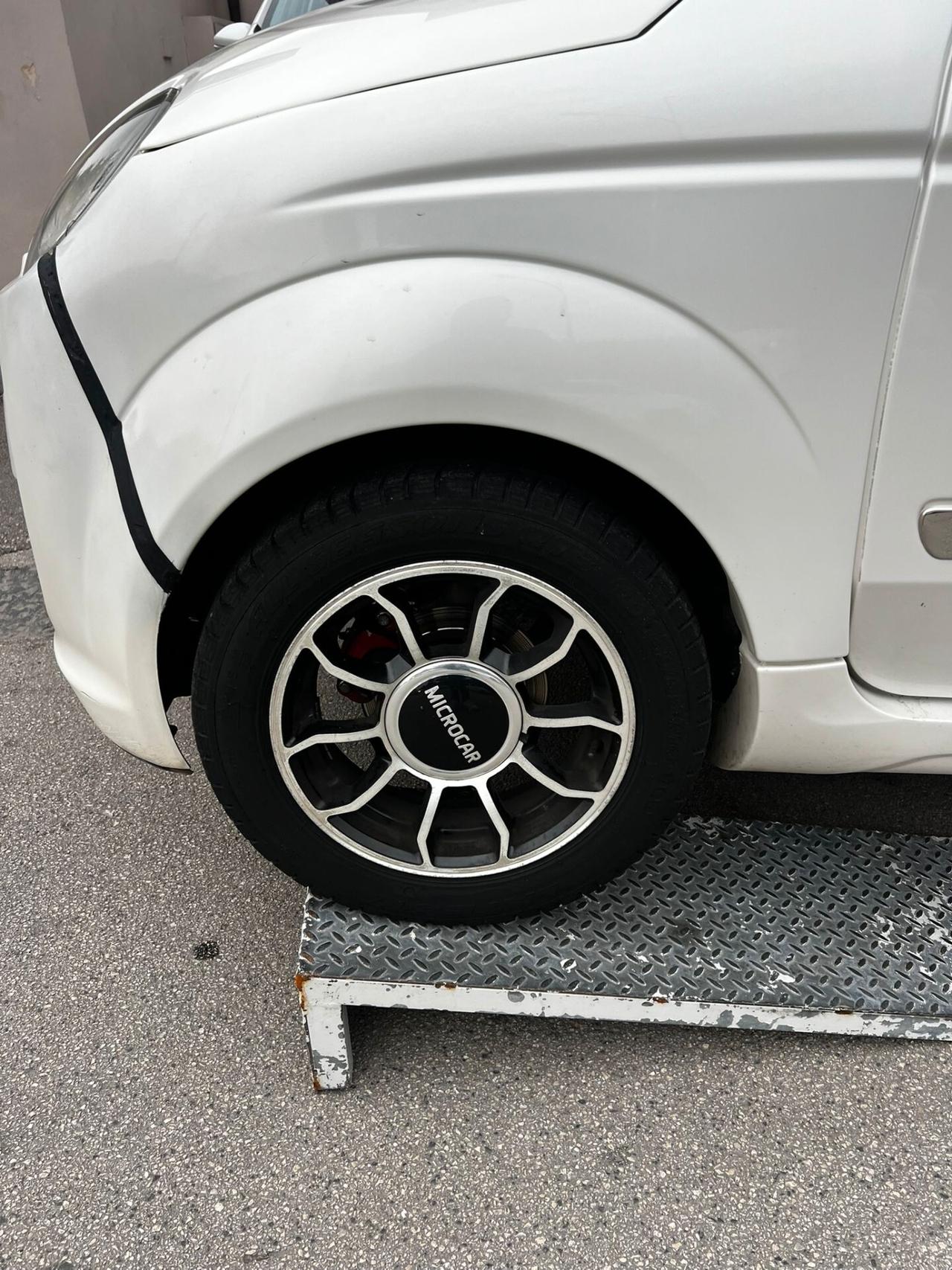 Microcar M.Go MGO 3 Progress Dynamic + Plus