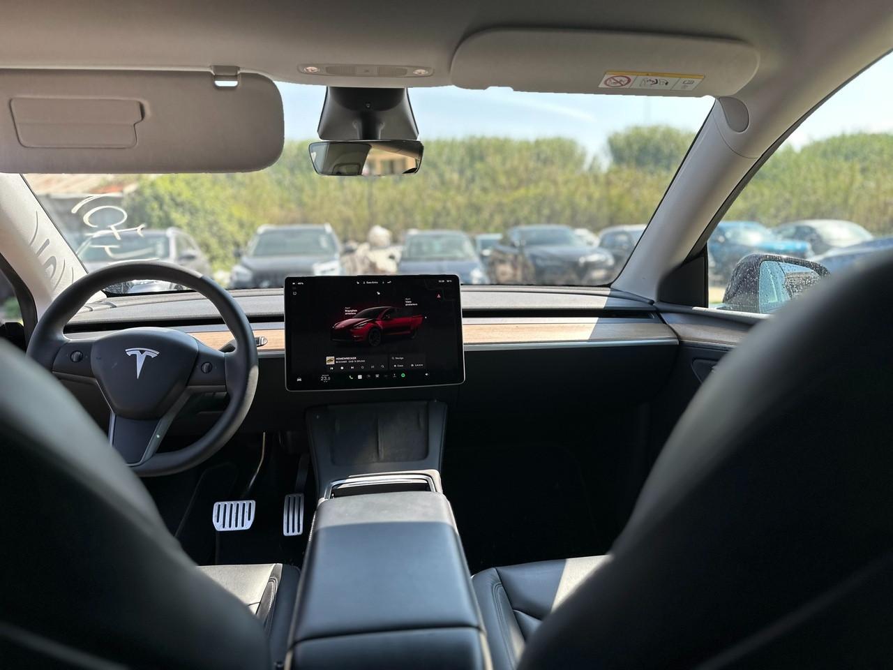 TESLA Model Y 2021 - Model Y Performance Dual Motor awd