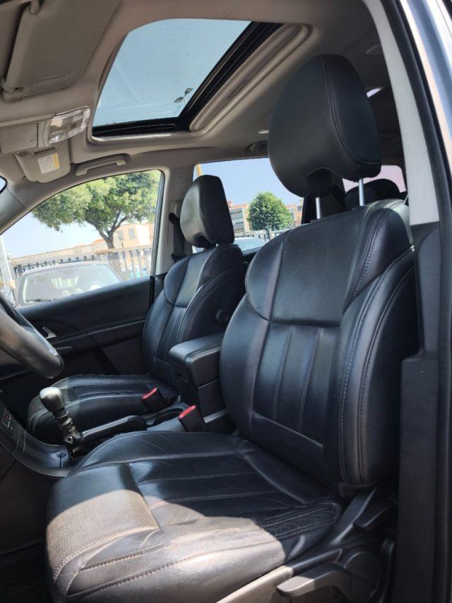 MAHINDRA XUV500 2.2 16V AWD W10 7 Posti Pelle Retrocamera Navi
