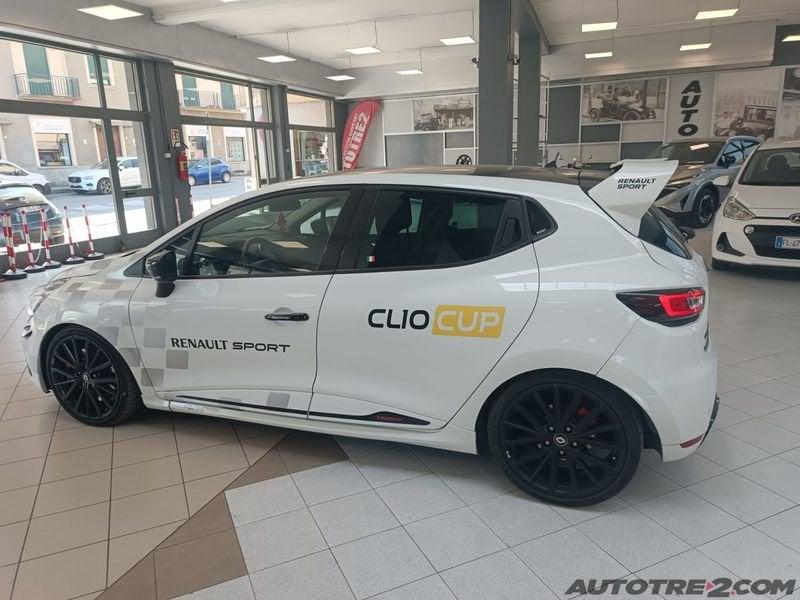 Renault Clio 1.6 TCe 220cv Energy RS Trophy EDC