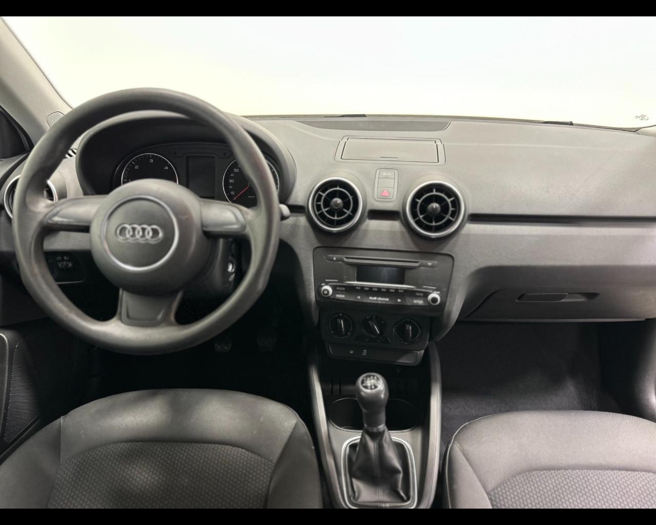 AUDI A1 I A1 1.6 tdi Attraction c/clima 90cv