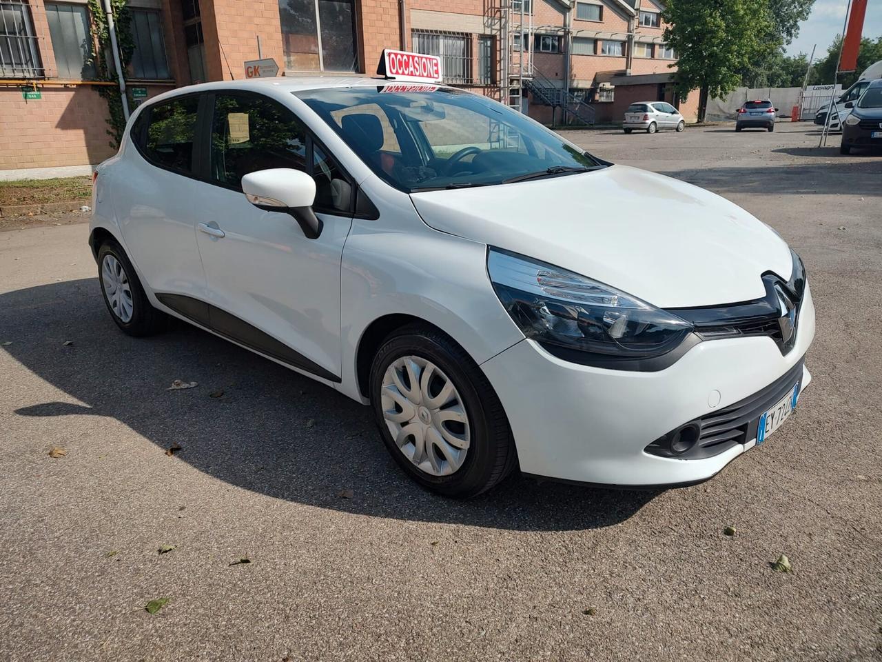 Renault Clio 1.2 75CV 5 porte Wave, OK NEOPATENTATI, GARANZIA L.12 MESI
