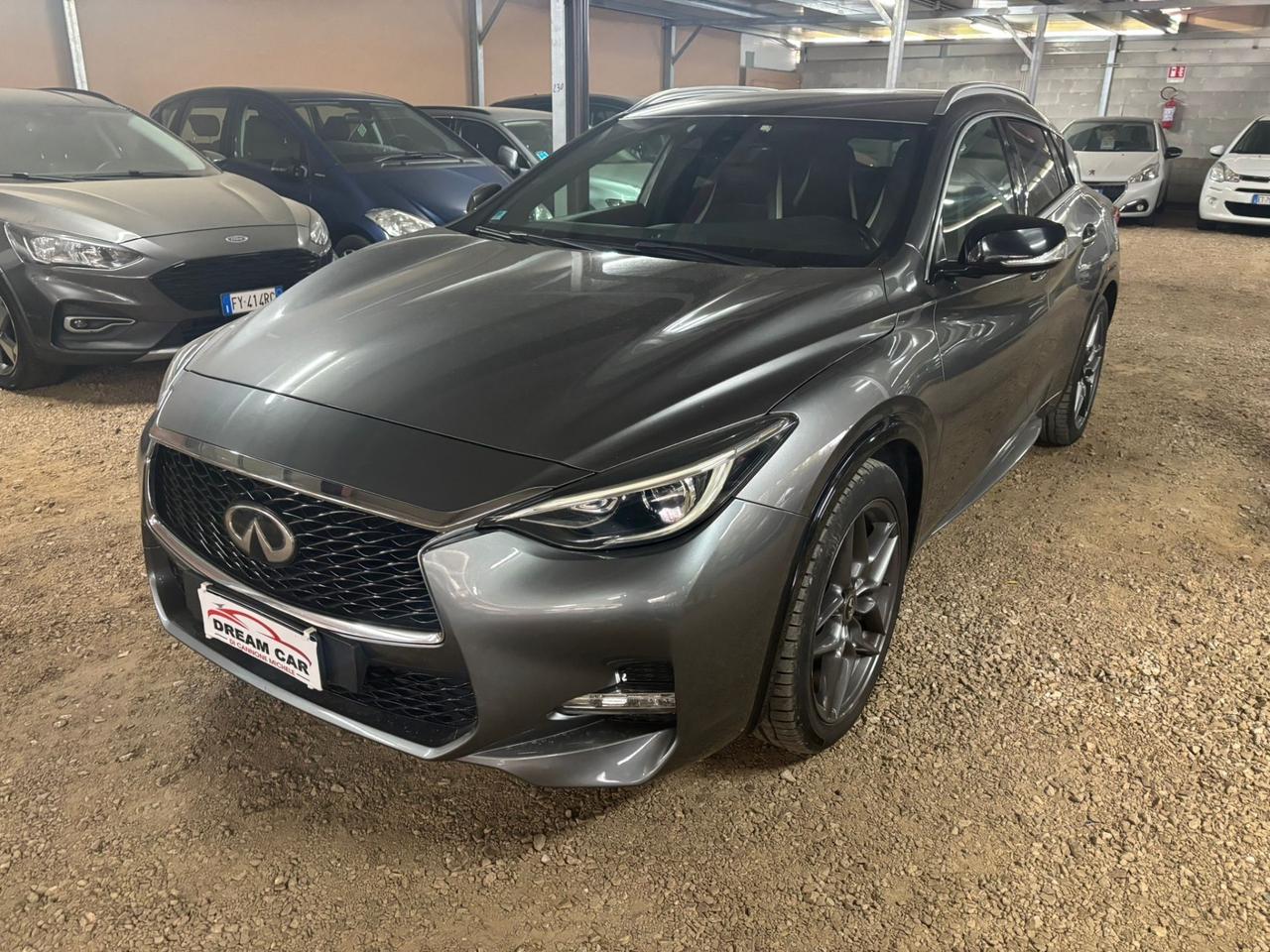 Infiniti Q30 1.5 diesel Sport