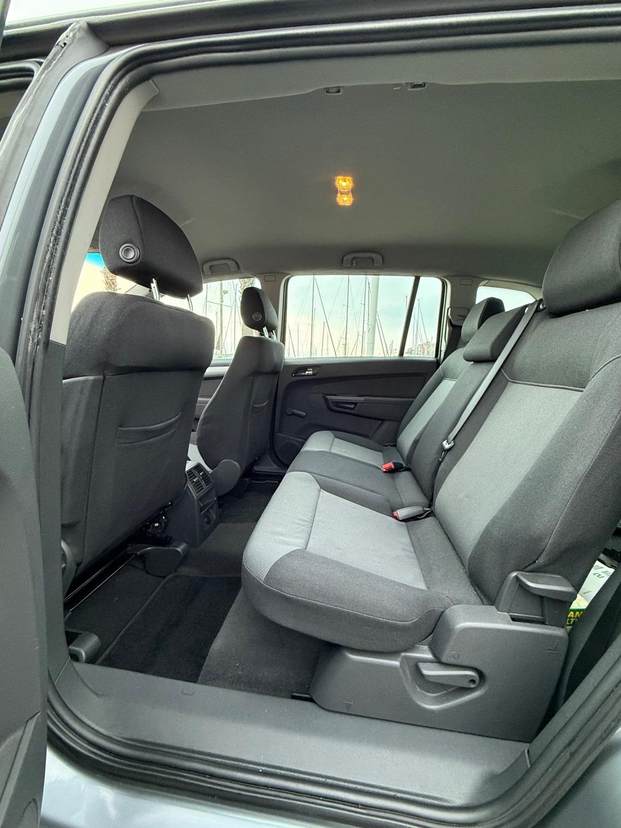 Opel Zafira 1.9 CDTI 120CV Cosmo