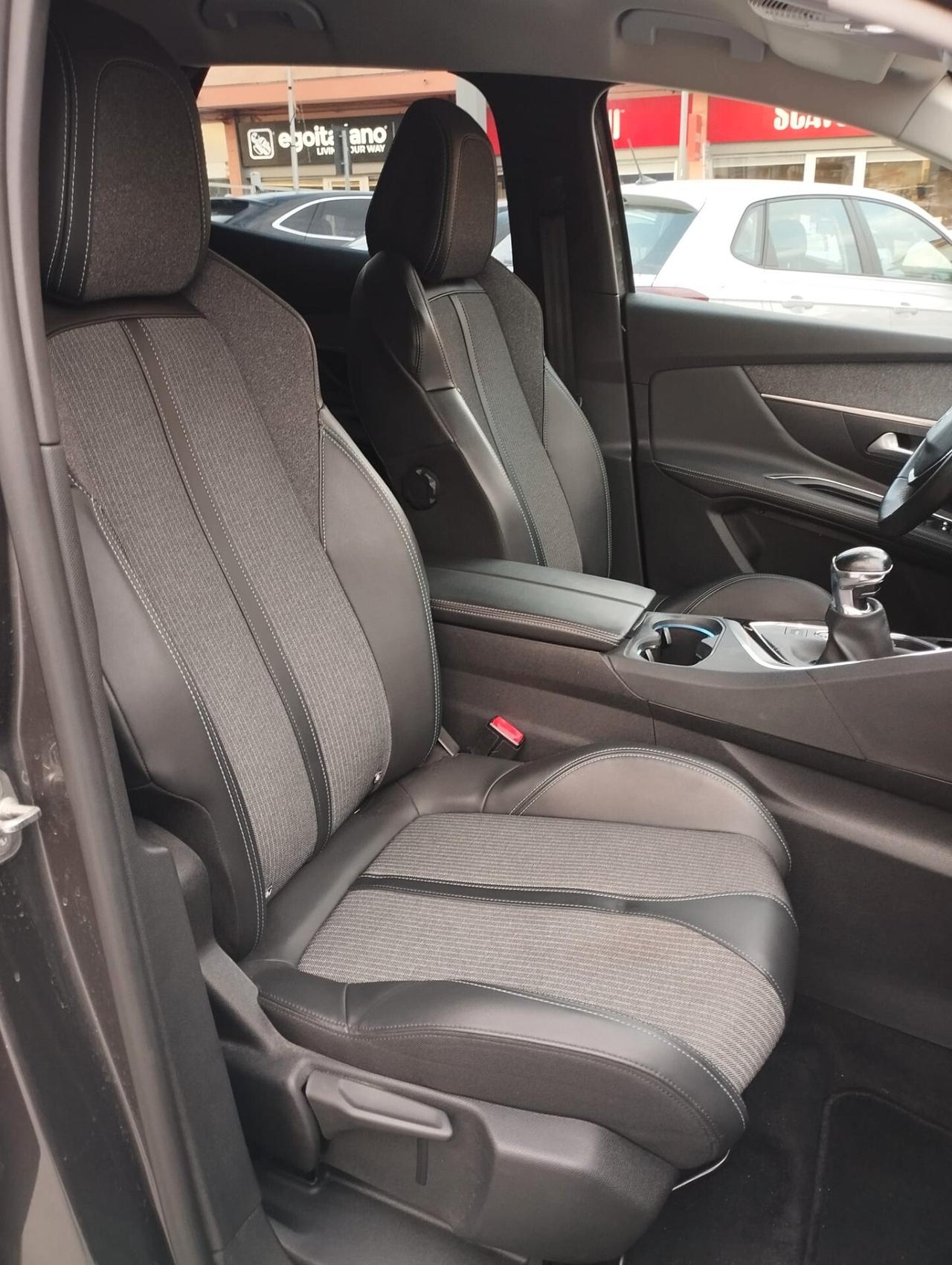 Peugeot 3008 BlueHDi 130 S&S Allure Pack
