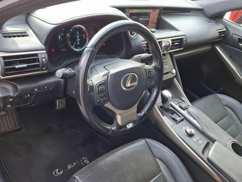 Lexus IS 300 300 2.5 Hybrid F-Sport CVT