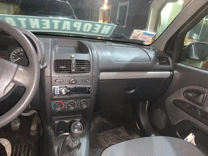 Renault Clio Storia 1.2 5 porte GPL Confort