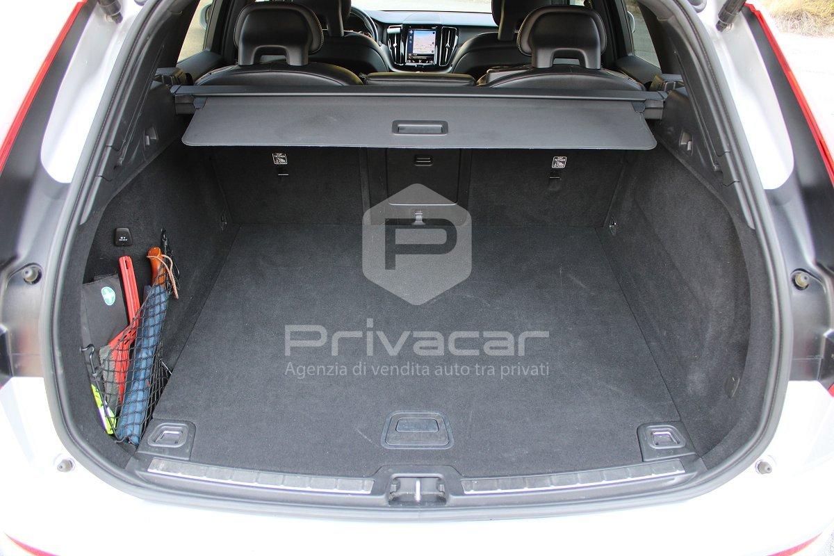 VOLVO XC60 D4 AWD Geartronic R-design