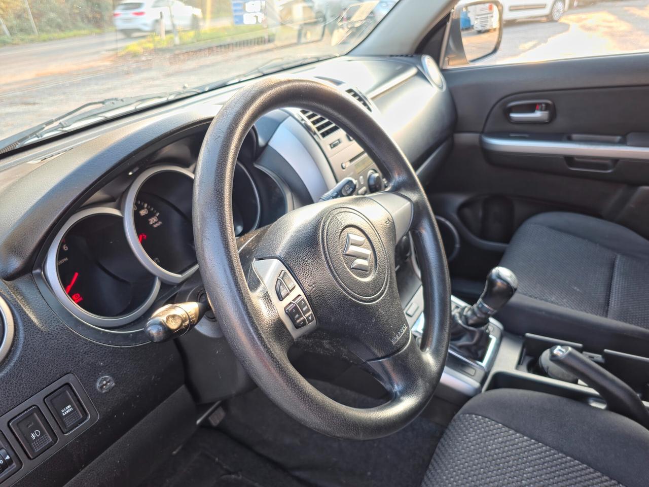 Suzuki Grand Vitara 1.9 DDiS 5 porte 2006-E4 Manuale 4x4