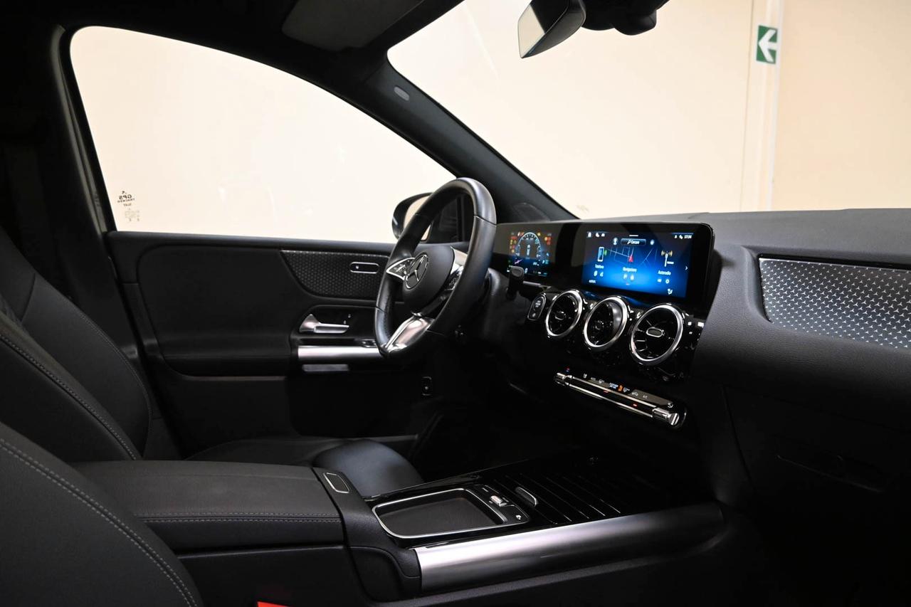 MERCEDES Classe B (W247) B 180 Automatic Ad...