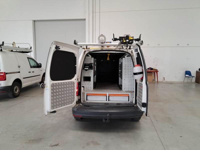 Volkswagen Caddy 2.0 TDI 122 CV 4Motion Furgone Business