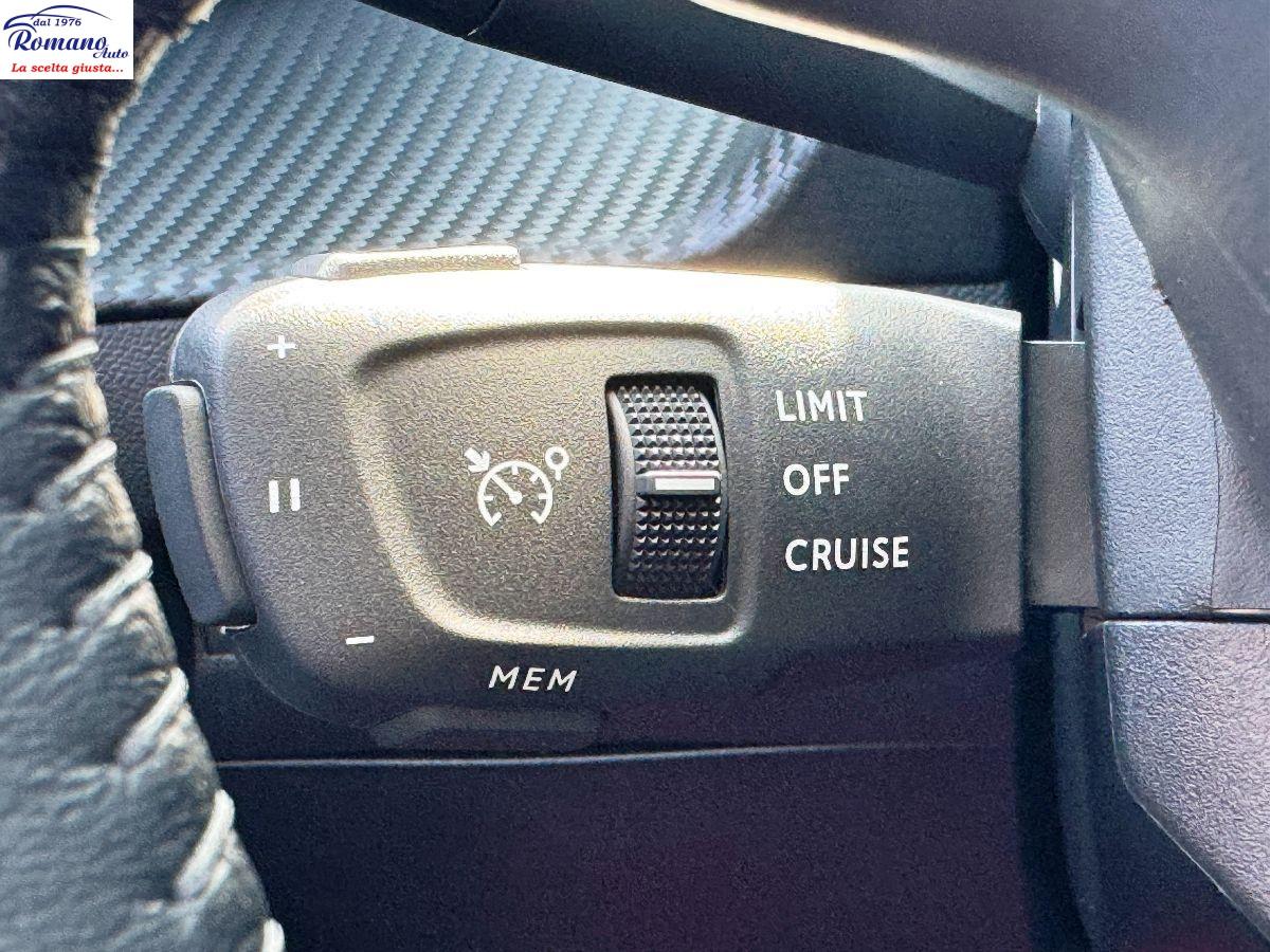 PEUGEOT - 2008 - PureTech 100 Allure#VIRTUAL COCKPIT!RETROCAMERA 360°!