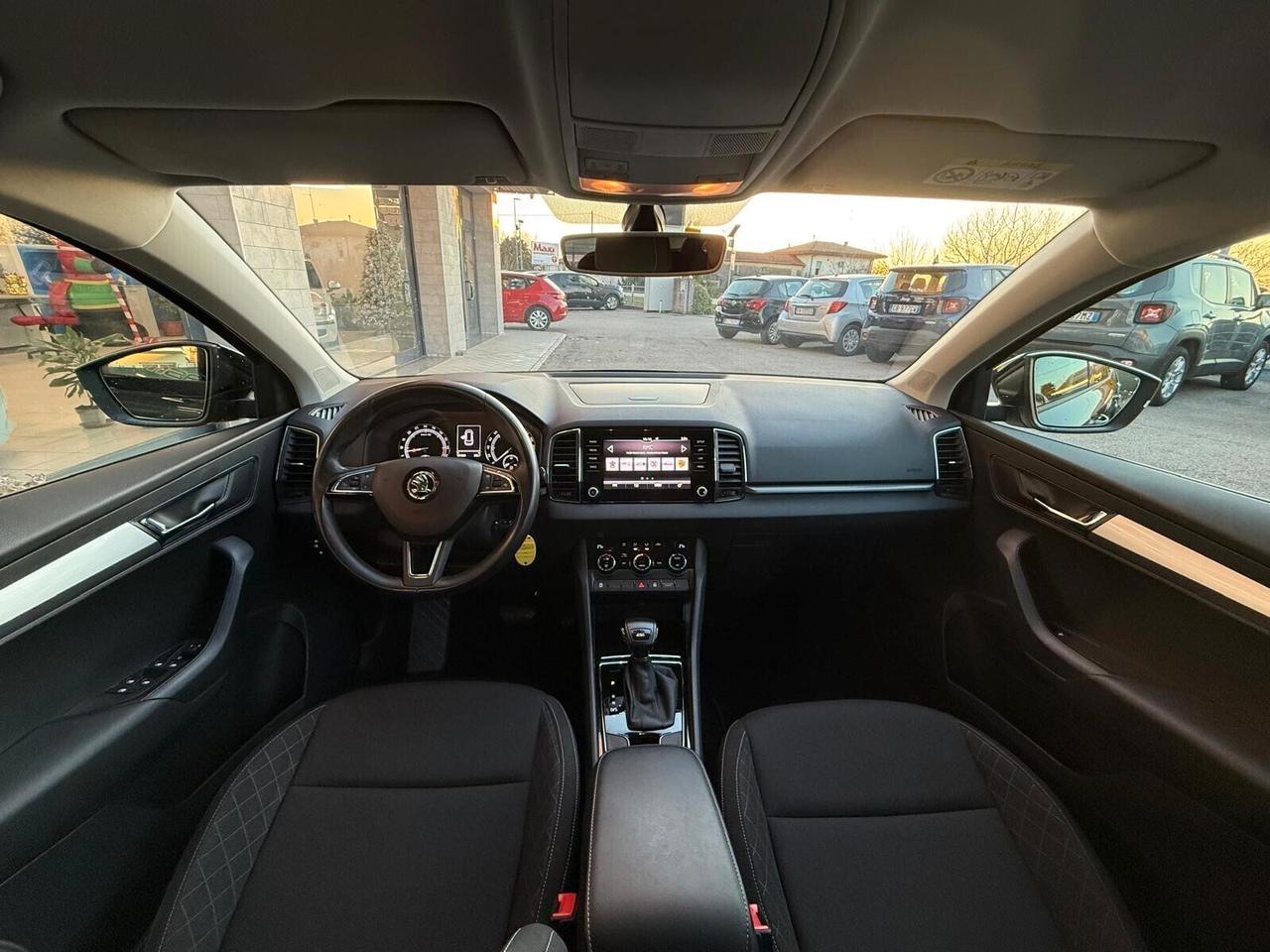 Skoda Karoq 1.6 Diesel Cambio Automatico Neopatentati