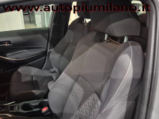TOYOTA Corolla Touring Sports 1.8 Hybrid Business