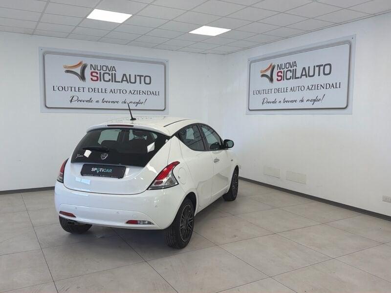 Lancia Ypsilon 1.2 69cv Start& Stop Gold