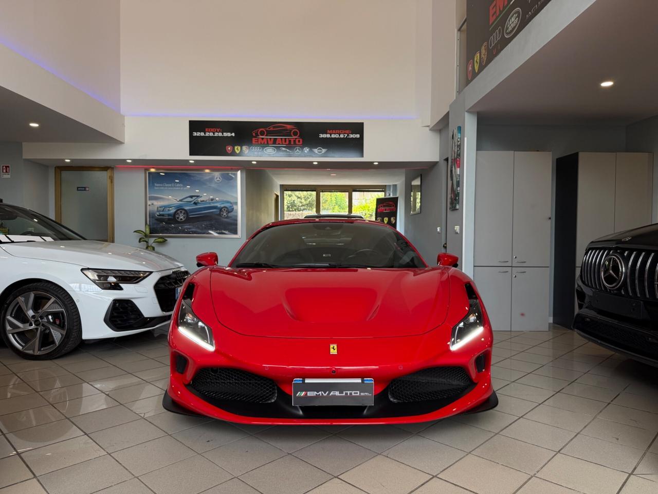 Ferrari F8 Tributo iva esposta tagliandata casa Madre