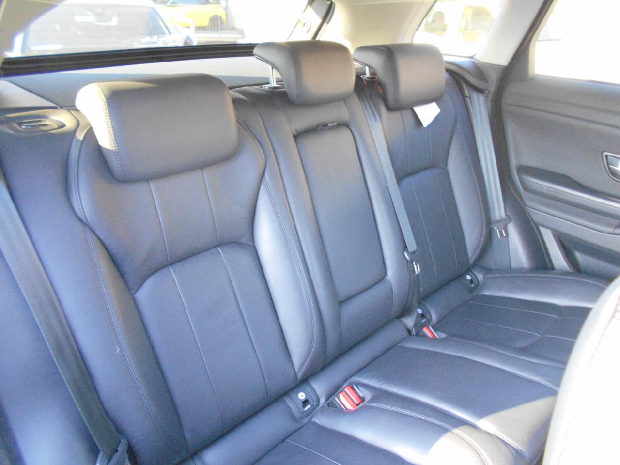 Land Rover Range Evoque 2.0 TD4 150 CV 5p. Pure
