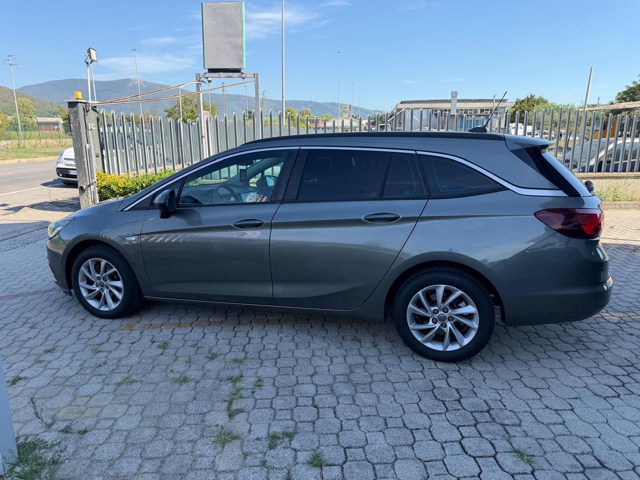 Opel Astra 1.6 CDTi 136CV aut. Sports Tourer Innovation