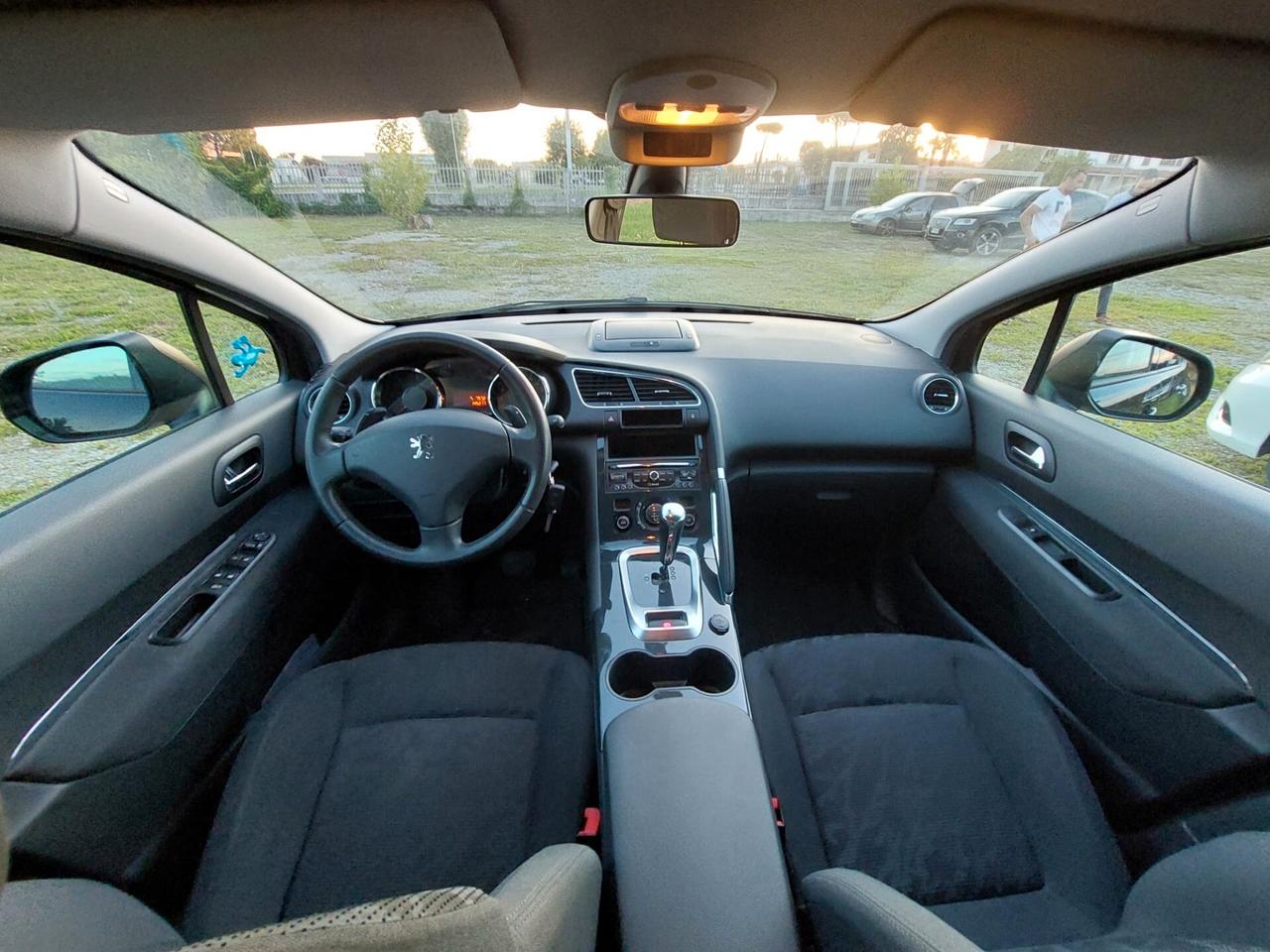 Peugeot 3008 1.6 e-HDi 115CV cambio robotizzato Stop&Start Allure