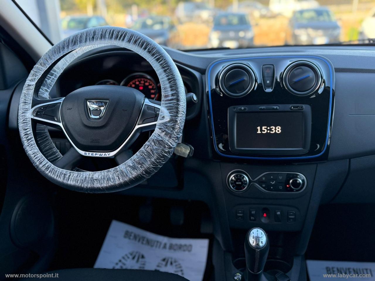 DACIA SanderoStepway1.0TCe100 ECO-G 15th Anniv