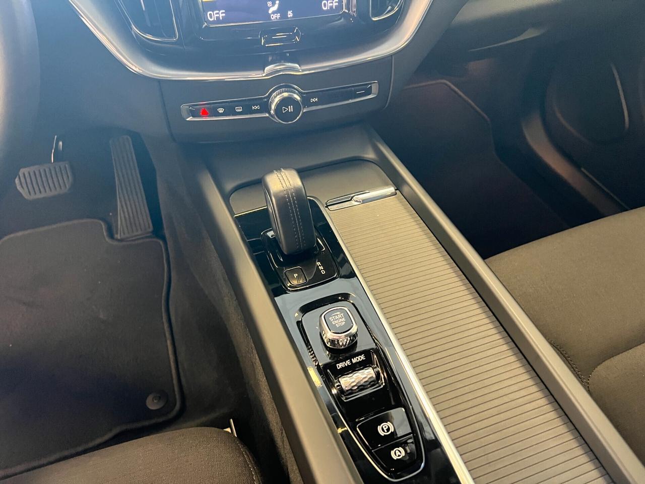 Volvo XC 60 B4 (d) Geartronic Momentum