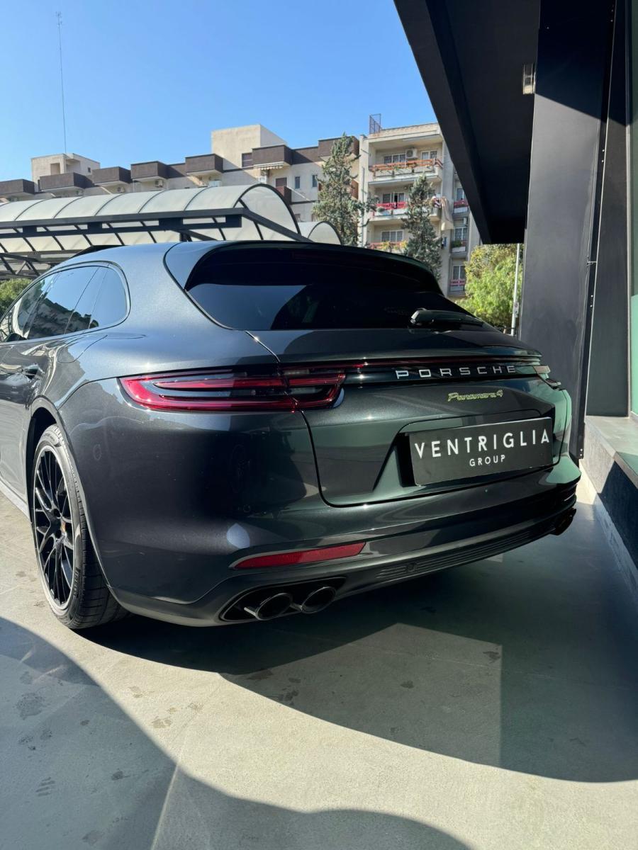 PORSCHE Panamera Sport Turismo4 e-hybrid