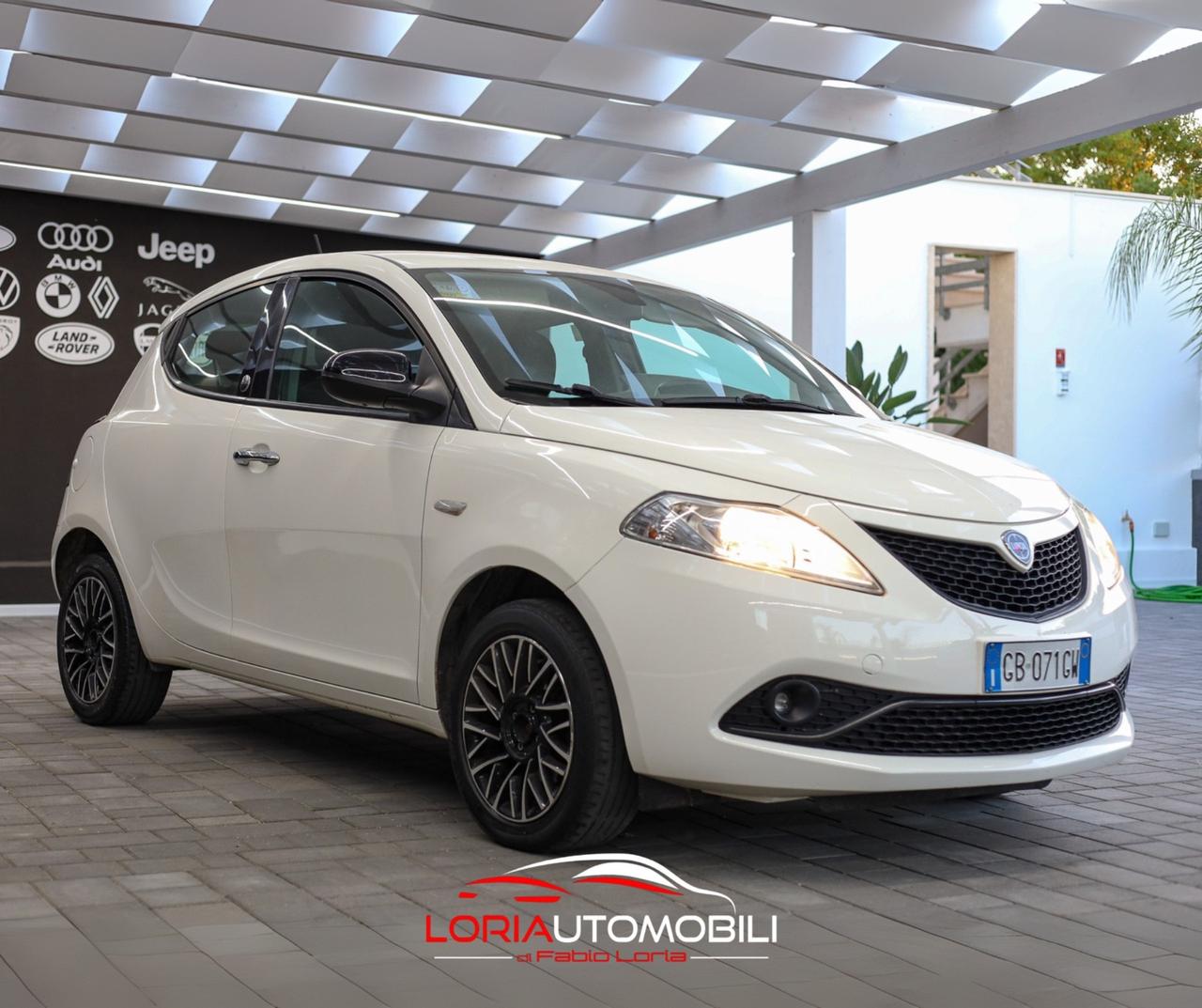 Lancia Ypsilon 1.2 69 CV 5 porte GPL Ecochic Monogram