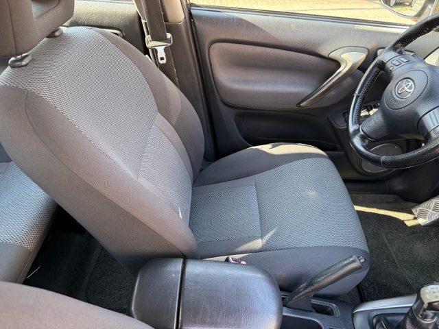 TOYOTA RAV 4 MY23 RAV4 2.0 Tdi D-4D cat 5 porte Sol