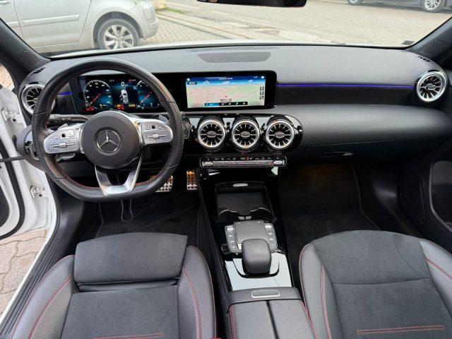 MERCEDES-BENZ A 200 d Automatic Premium AMG PANORAMA