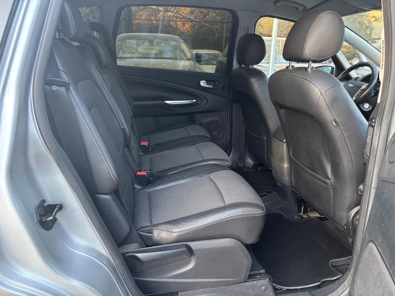 Ford S-Max 2.0 TDCi 140CV Titanium
