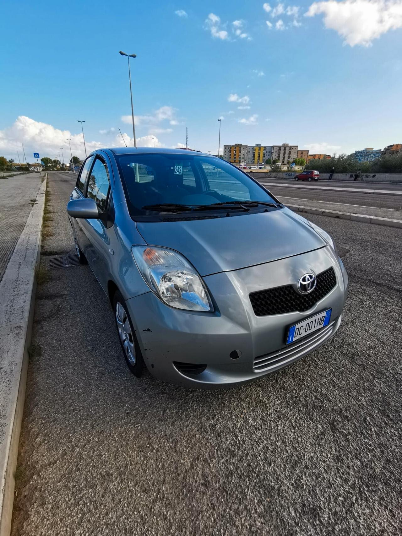 Toyota Yaris 1.0 5 porte Sol 2006