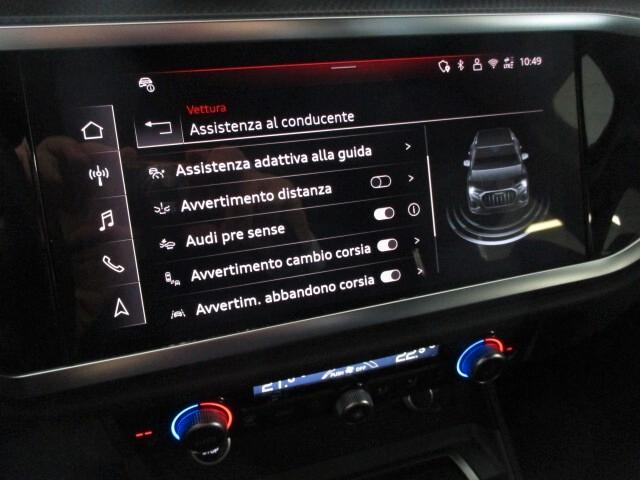 Audi Q3 SUV (35) Blackline 2.0 TDI 150CV S-Tronic