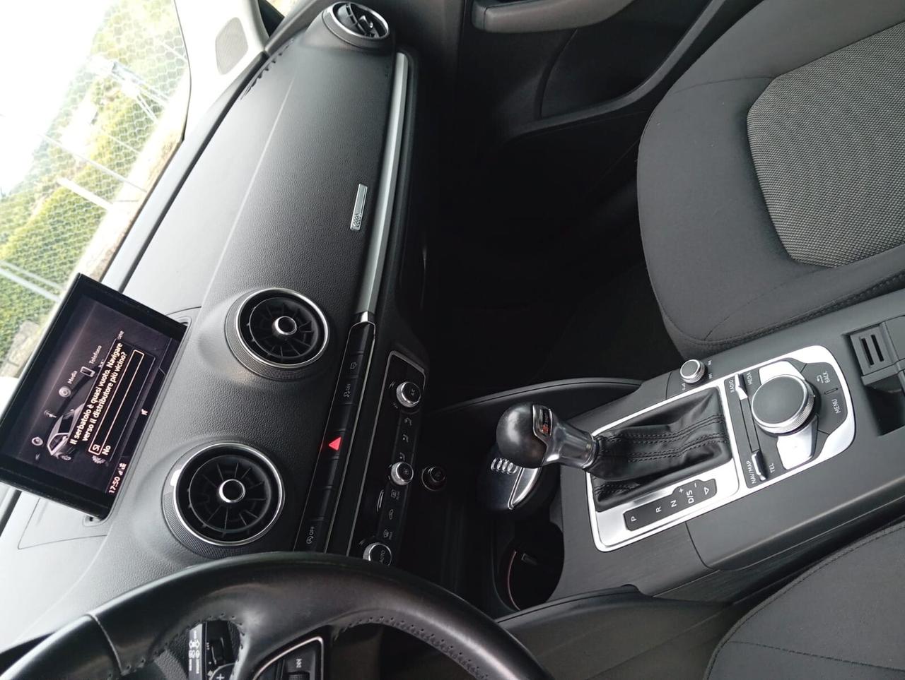 Audi A3 1.6 TDI 116 CV S tronic Business unipro km 98000