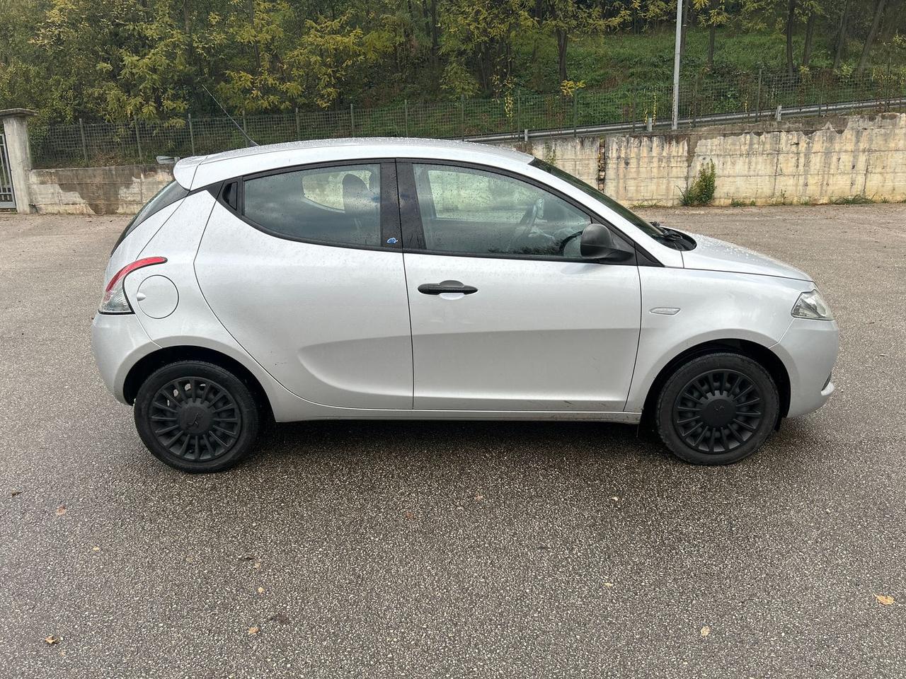 Lancia Ypsilon 1.2 LPG Elefantino Blu