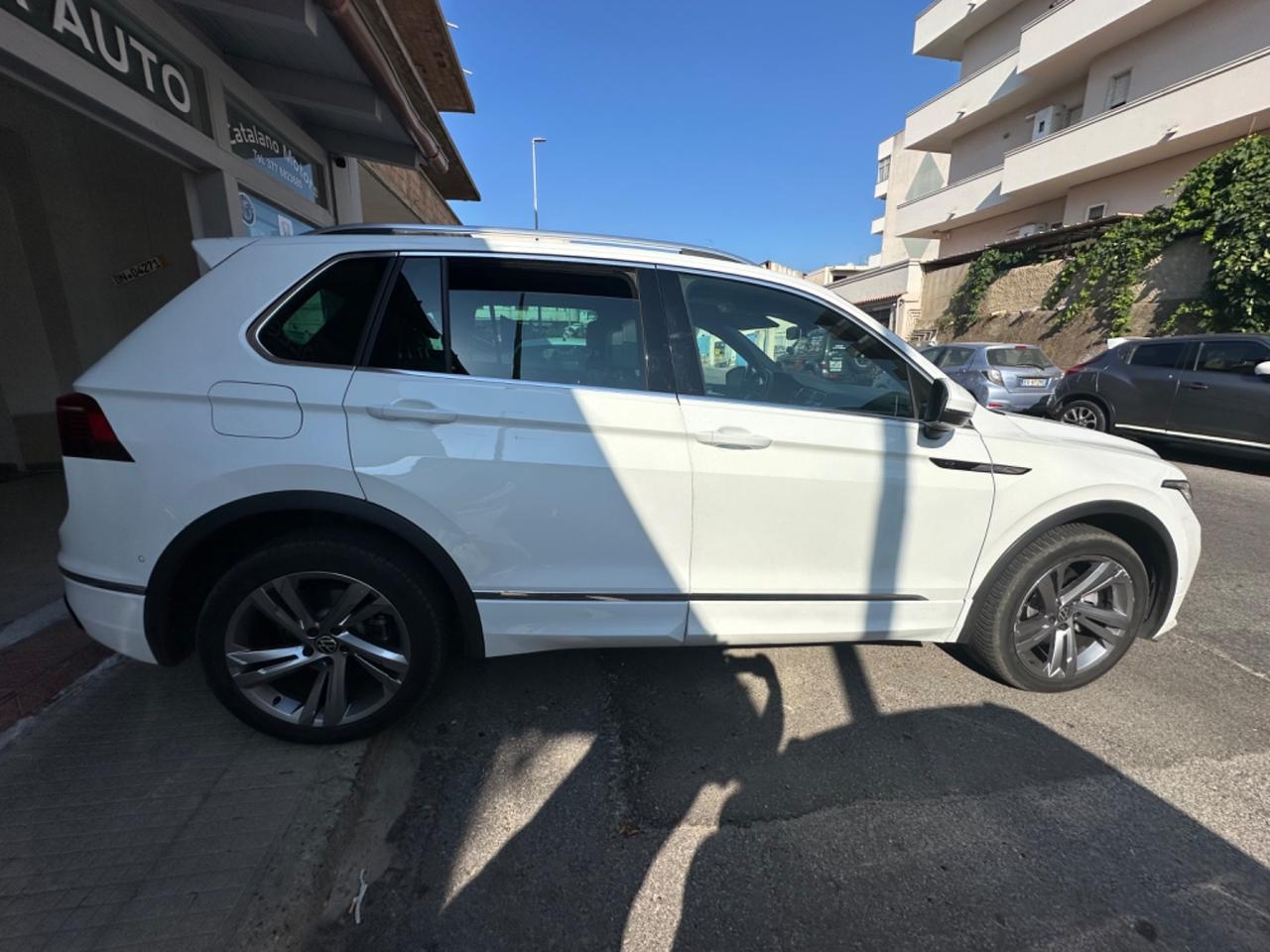 Volkswagen Tiguan 2.0 TDI 200 CV SCR DSG 4MOTION R-Line