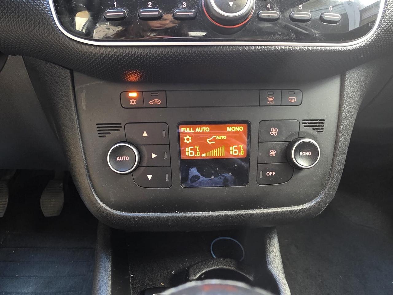 FIAT PUNTO 1.2 - GARANZIA 12 MESI