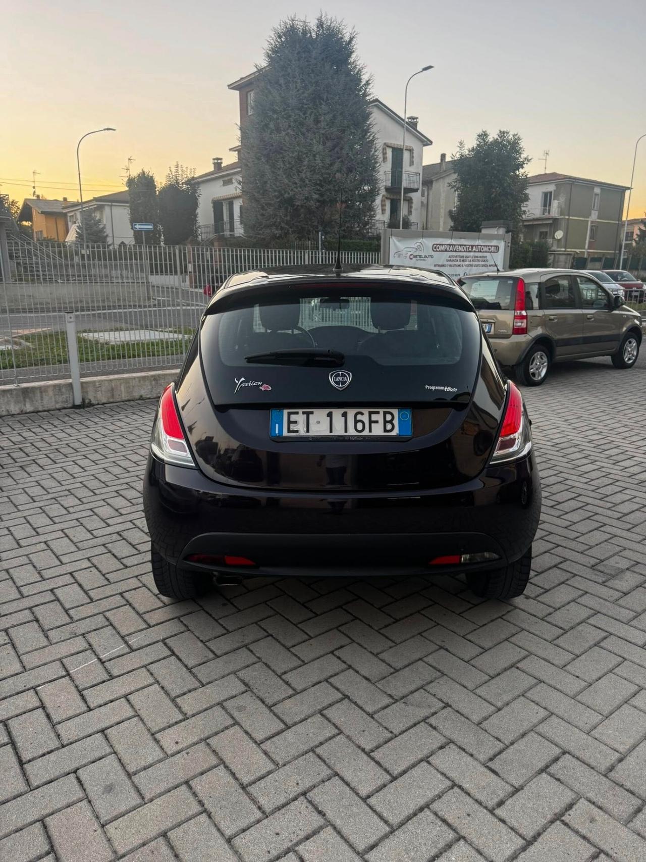 Lancia Ypsilon 1.2 69 CV 5 porte S&S Platinum