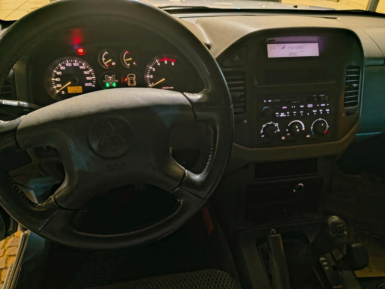 Mitsubishi Pajero 3.2 16V DI-D 3p. GLX cambio manuale e unico proprietario