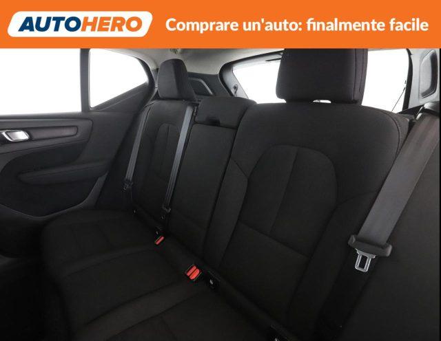 VOLVO XC40 T2 Momentum Pro