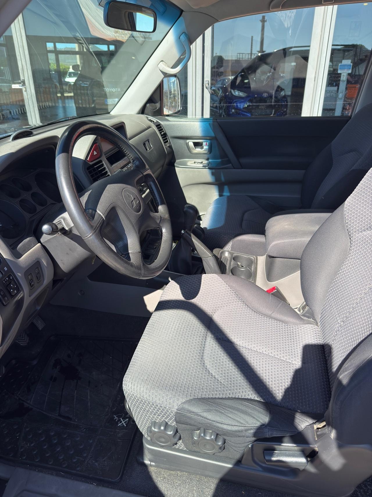 Mitsubishi Pajero 3.2 16V DI-D 3p. GLX
