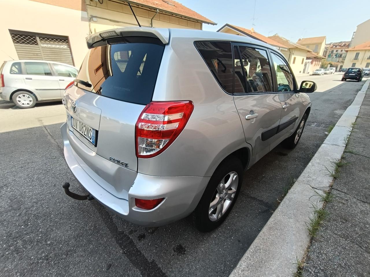 Toyota RAV 4 RAV4 Crossover 2.2 D-4D 150 CV DPF Luxury