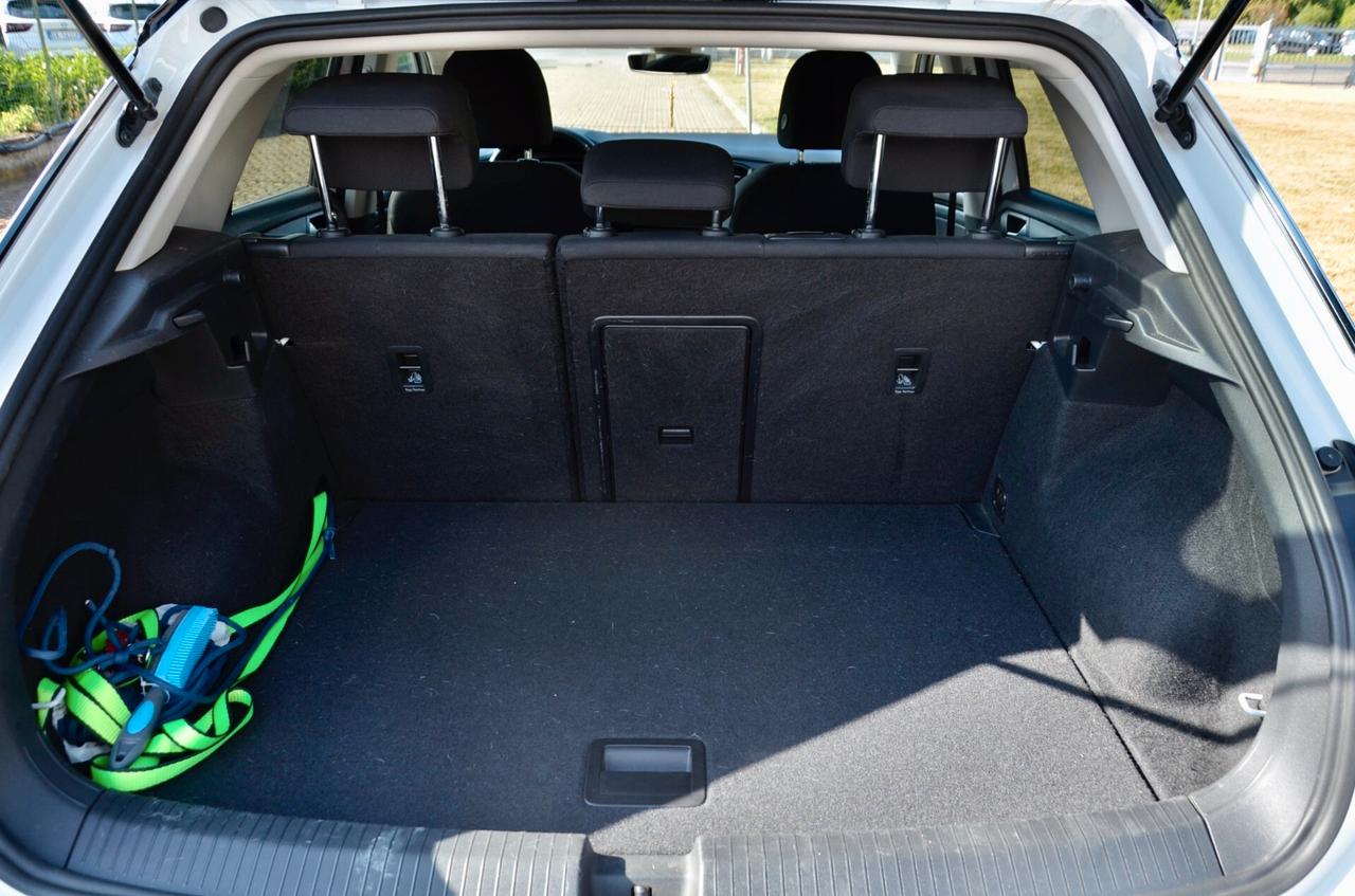 VW T-ROC 1.0 TSI STYLE 115cv, UFF ITALIANA, EURO 6B, SERVICE DIMOSTRABILI, FULL LED, APPLE ANDROID, PERMUTE