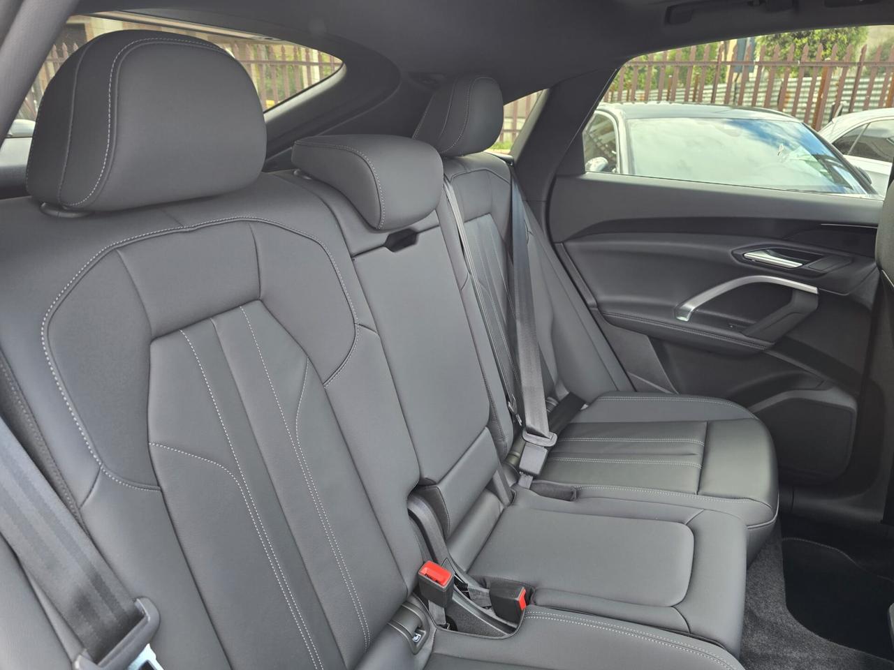 Audi Q5 40 TDI 204 CV quattro S tronic Identity Black